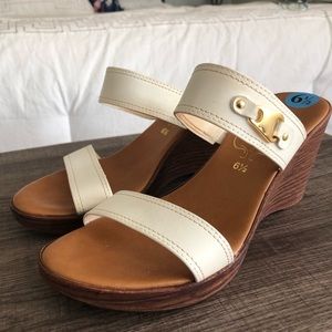 Wedge sandals